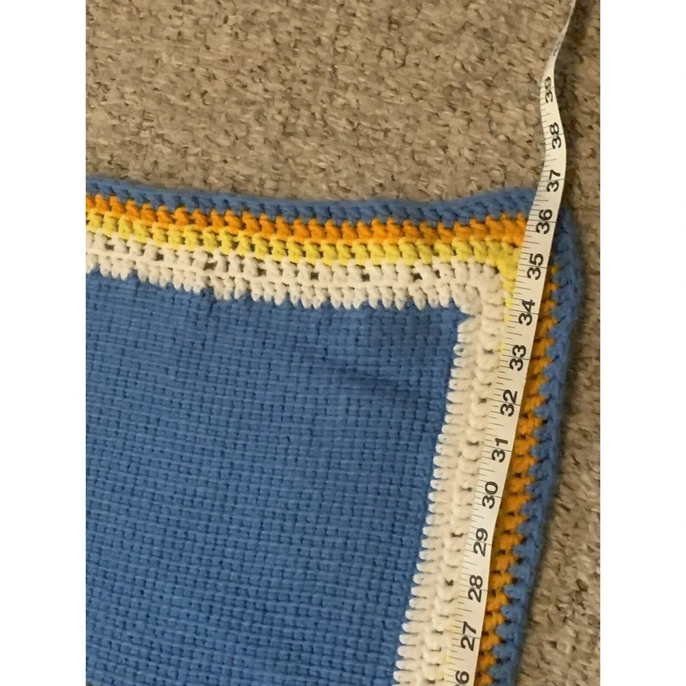 Handmade Knitted Tweety Bird Blanket‎ 62 Inches X 36 Inches Amazing details!
